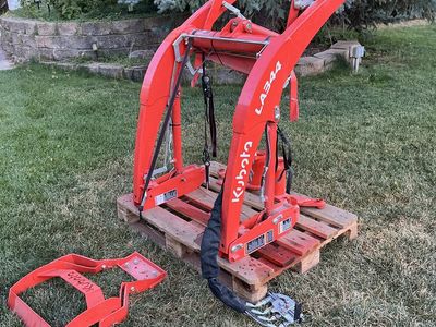 Kubota LA344 Loader