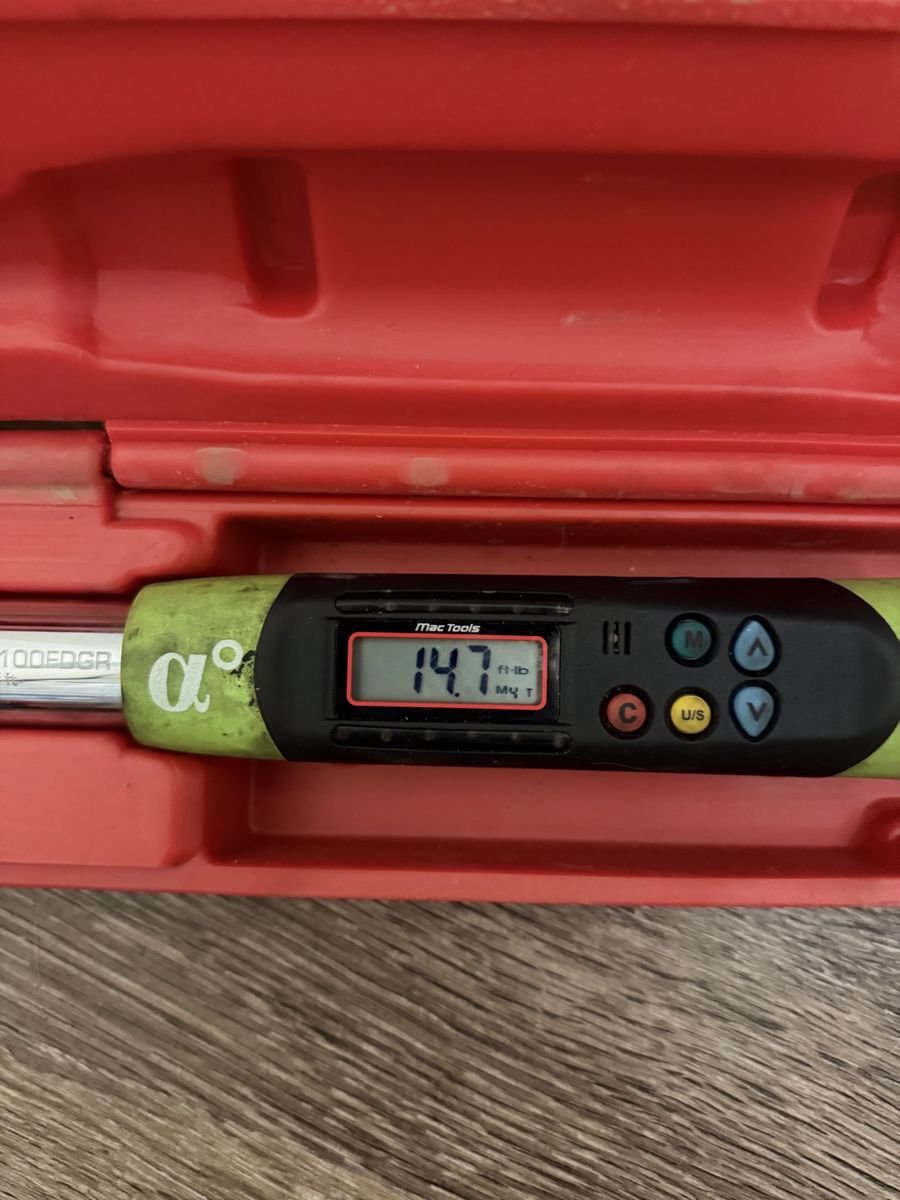 Mac Tools 3/8" Drive Digital torque wrench and dewalt cordless ratchet