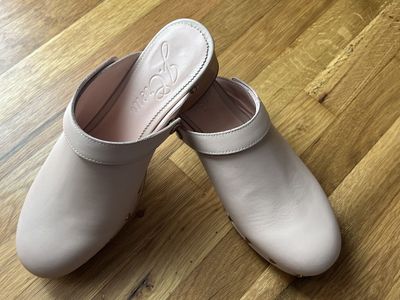 J Crew Blush Pink Clogs size 9