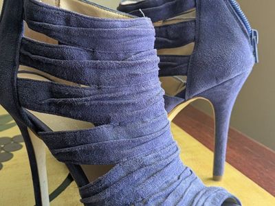 high heels size 7