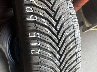 SET OF 215/60R16 MICHELIN