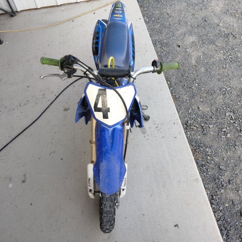 2 Yamaha TT-R Youth Dirt Bikes - Blue/White