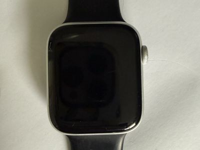 Apple Watch 44mm with 30-40 different women’s watch (S/M) bands included
