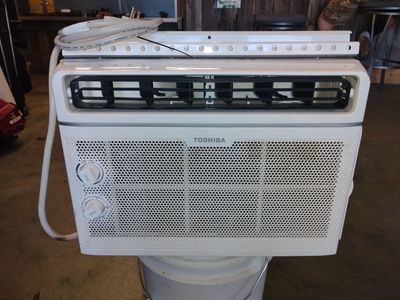 Toshiba RAC-WK0512CMRU Compact 5,000 BTU Window Air Conditioner