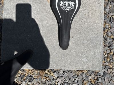 Tommaso Bike Saddle Cycling Seat Black/White - Excellent Condition