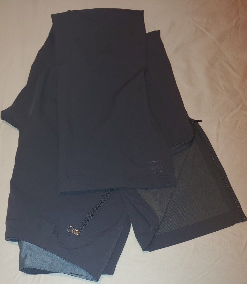 EC Ladies REI cold weather Black Pants size 6 Tall