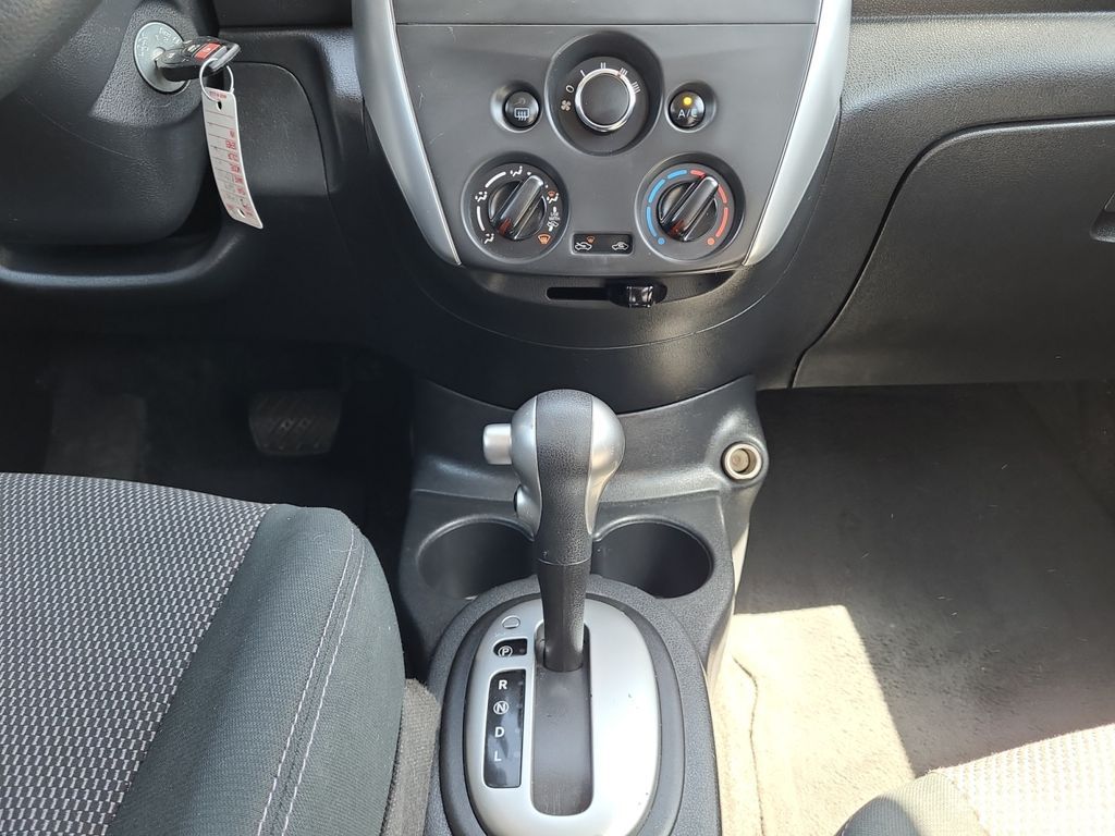 Main image 11