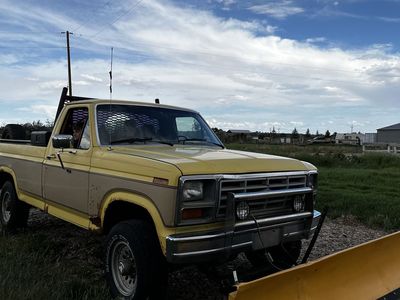 1985 FORD F250 Base