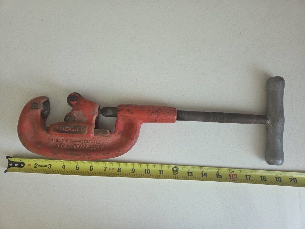 Ridgid pipe cutter