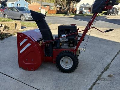 Troybuilt snow blower, perfect condition and works great