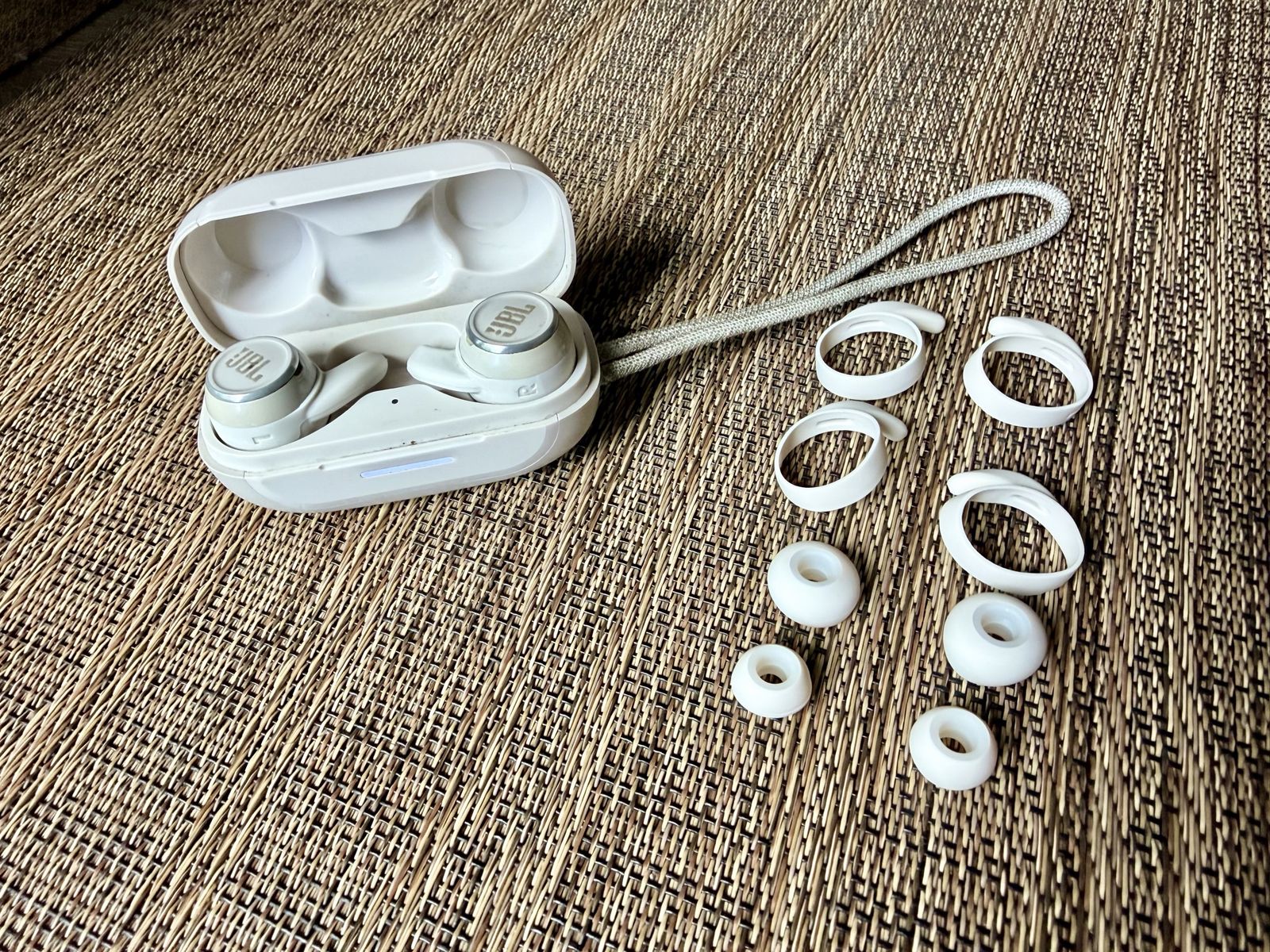 JBL True Wireless Earbuds with Charging Case and Extra Ear Tips - White