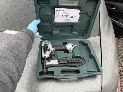 New hitachi N3804AB3(S) narrow crown stapler