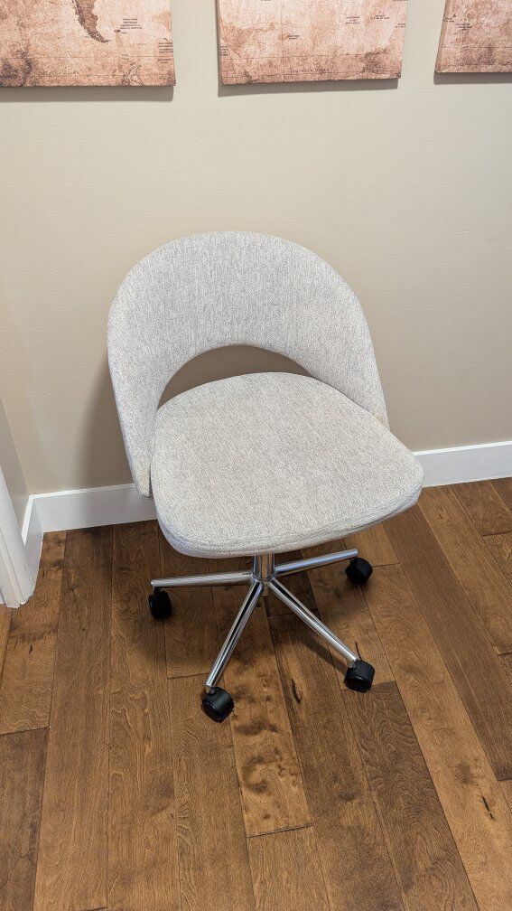 Desk Chair $30 ONLY TODAY!!