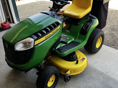 John Deere E120
