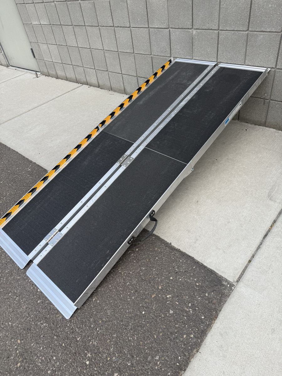 6’ Bi-Fold Portable Wheelchair Ramp