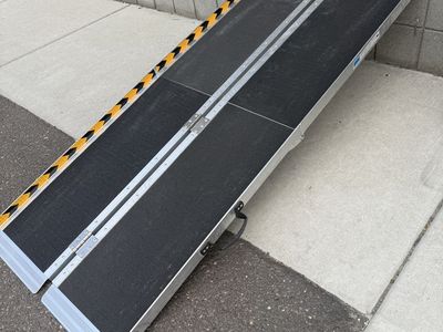 6’ Bi-Fold Portable Wheelchair Ramp