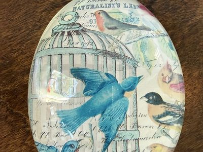 Heavy crystal bird paperweight 4 1/2” long 3 1/2” weight