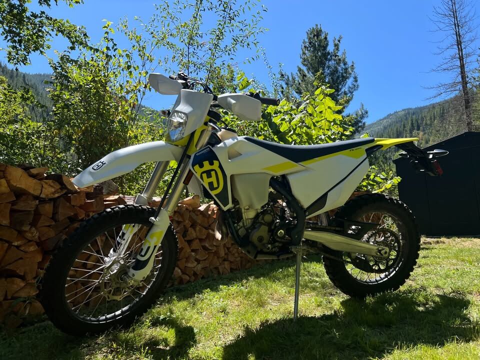 2023 Husqvarna fe350s low hours