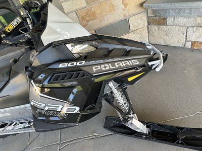 Polaris 800 PRO RMK Clearfire Injection Snowmobile