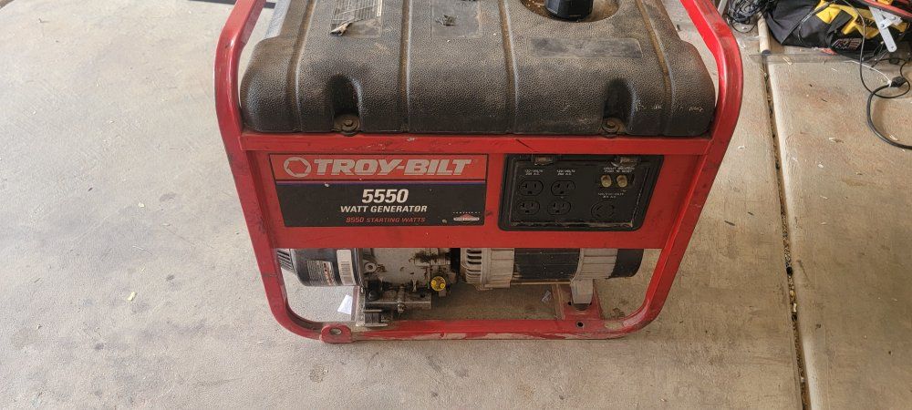 Troy-Bilt 5550 Watt Generator with Briggs & Stratton 10 HP OHV Engine