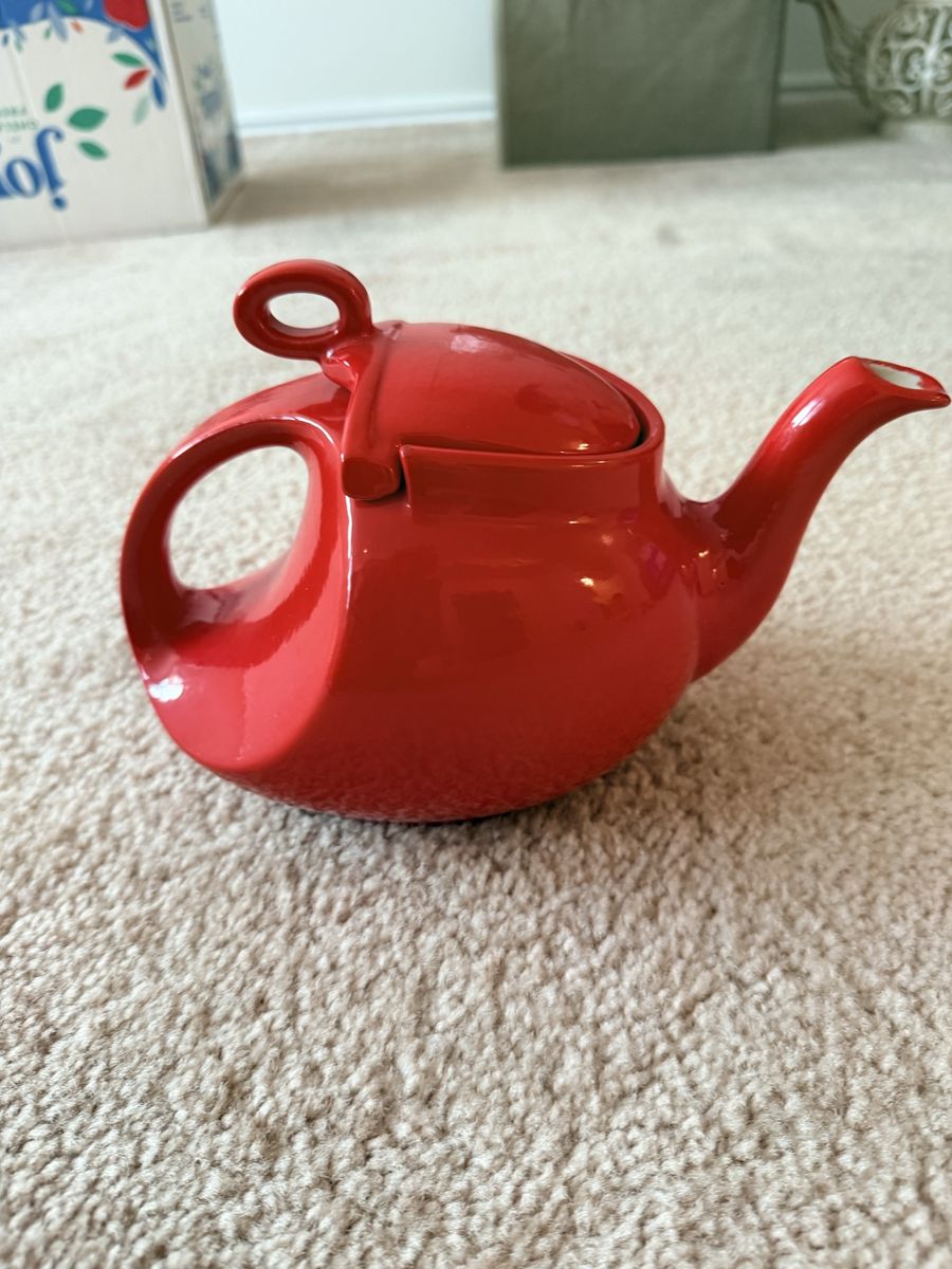 Chinese Hall’s Red Ceramic Teapot - Vintage Style, Functional Kitchen Decor