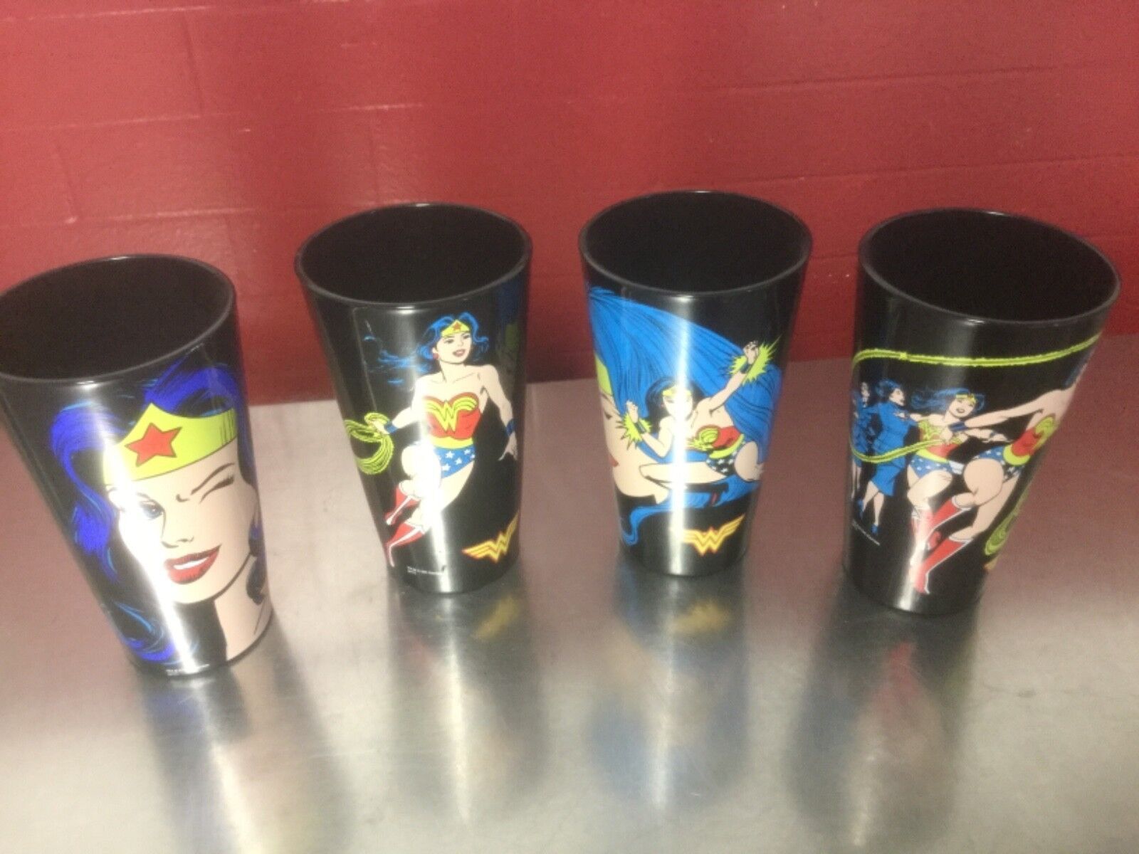 WONDER WOMAN ~ Drinking Glasses