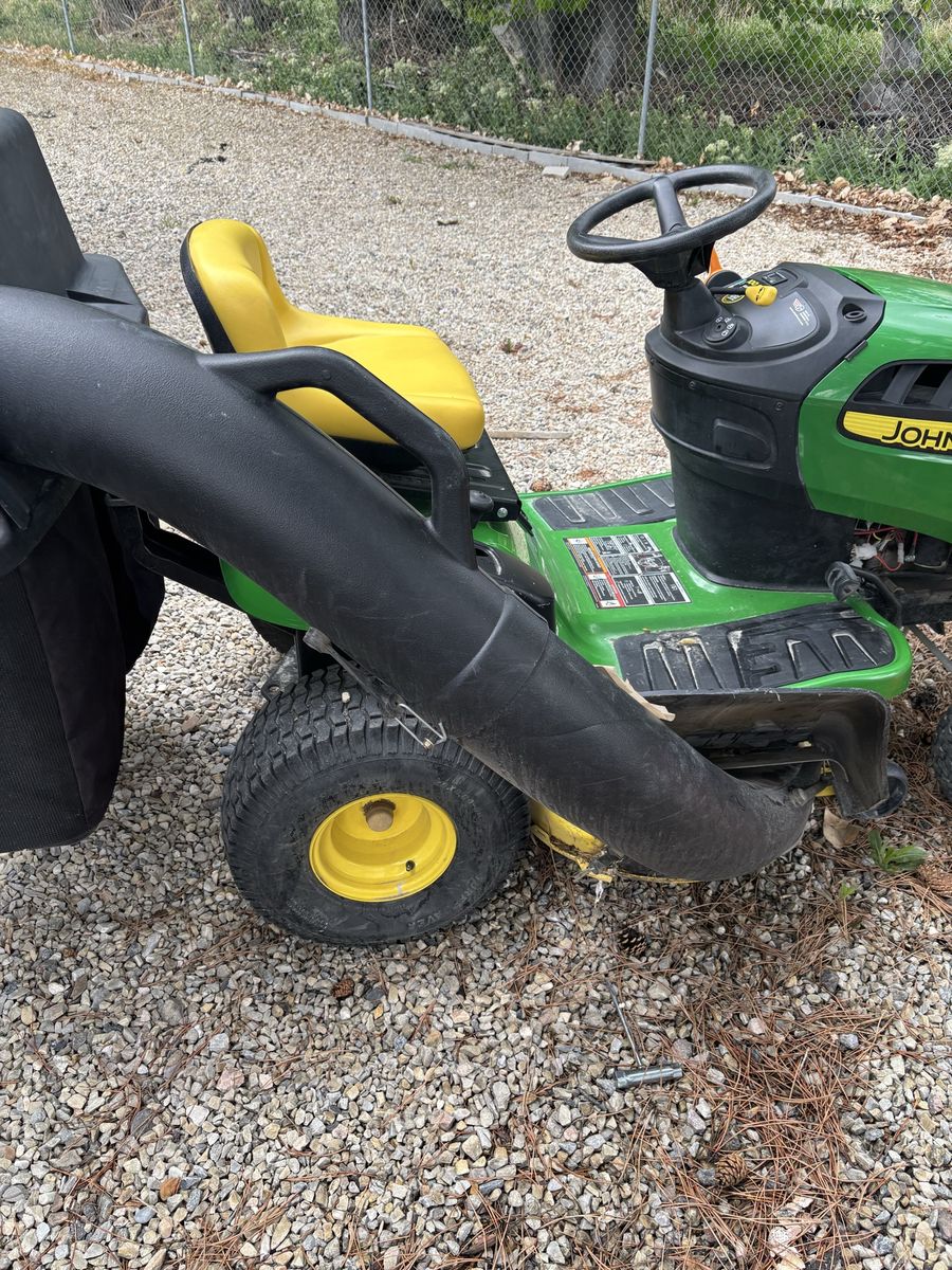 John Deere Lorraine lawnmower
