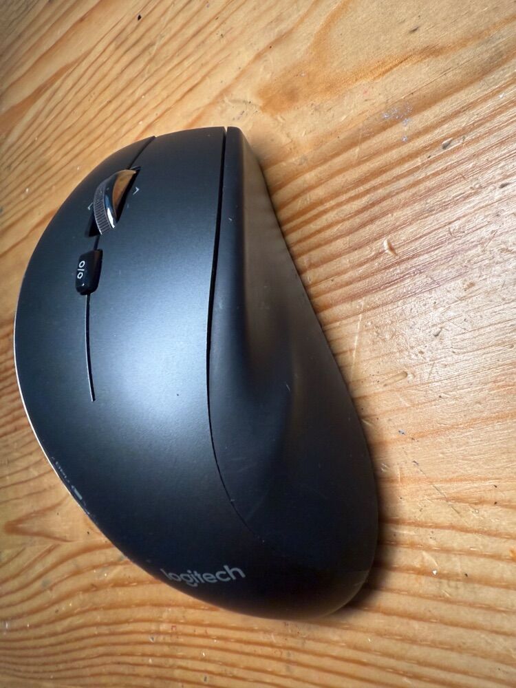 Logitech Performance MX Darkfield  Black Wireless