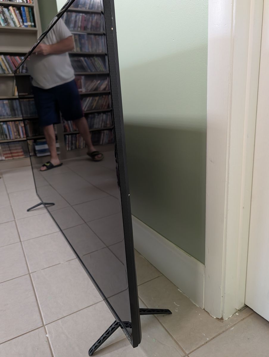 Main image 3