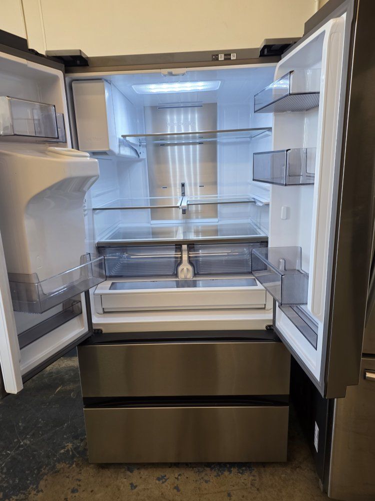 Samsung standard deph refrigerator.