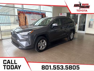 2022 Toyota RAV4 XLE