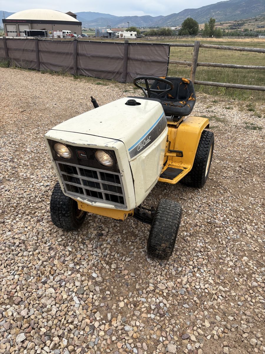 cub cadet 680 Hydro