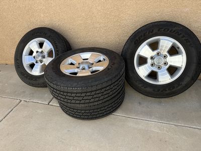 Toyo open country HT2 245/70/17 Tacoma 4Runner tundra Toyota rims