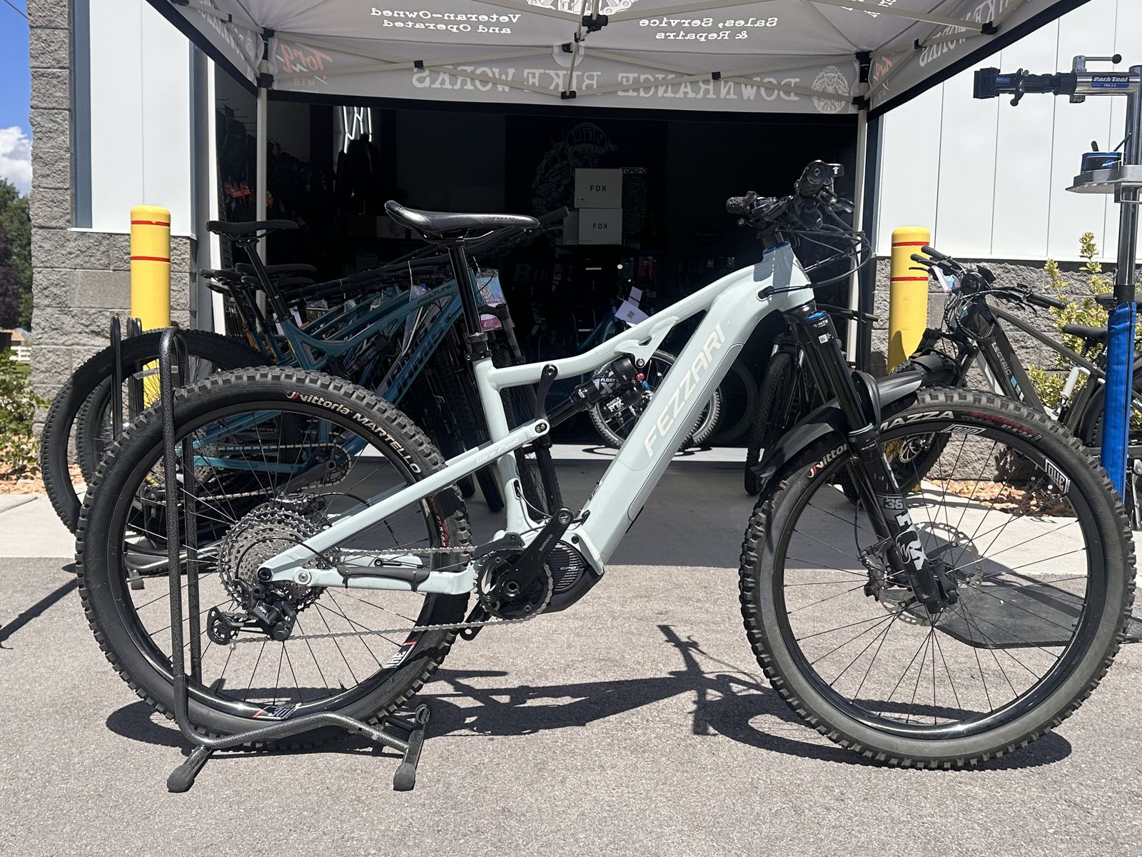 ARI Wire Peak Pro Build (M) - Carbon Wheels etc.