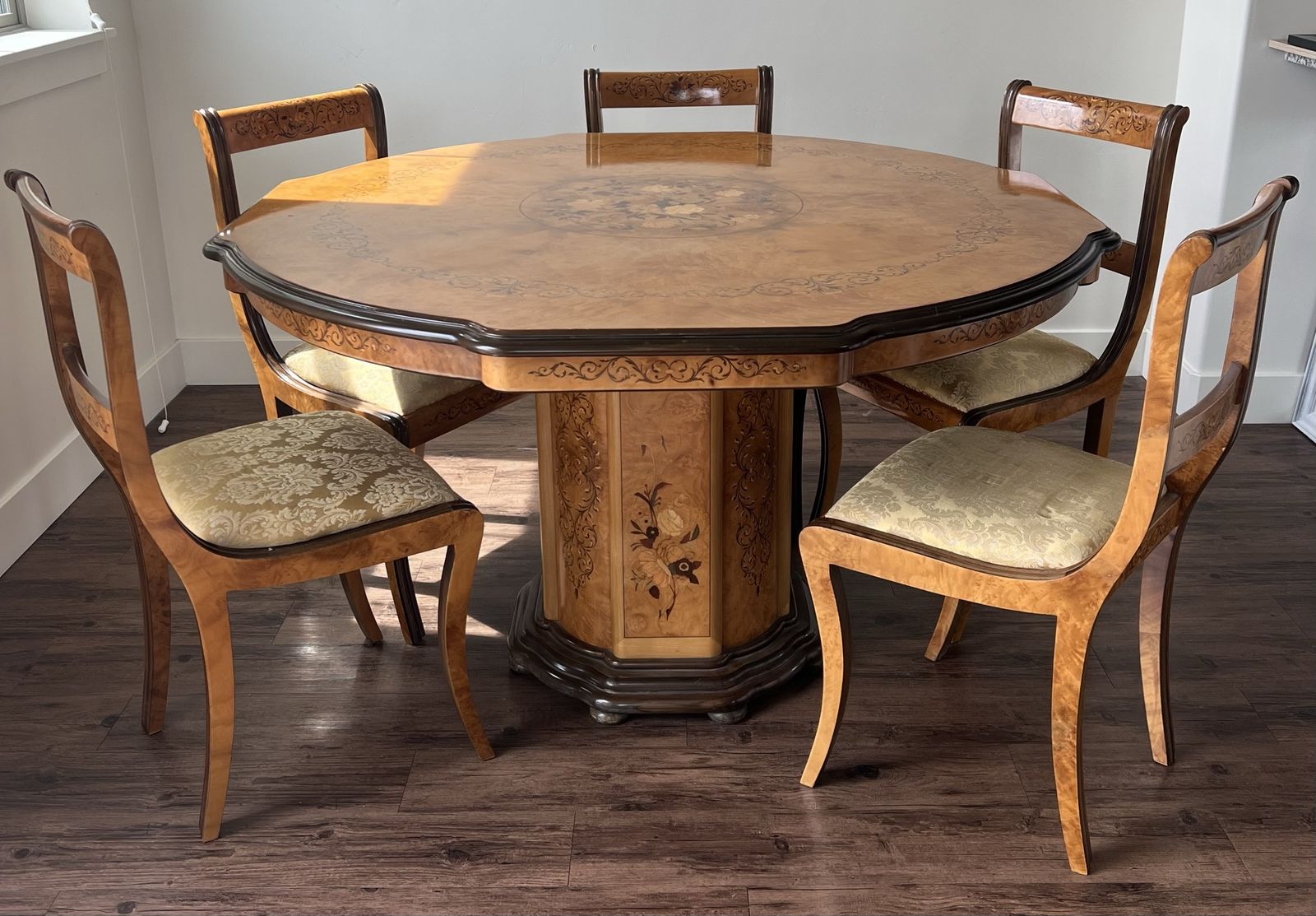 Vintage Inlaid Wood Pedestal Dining Table and 6 Upholstered Chairs Set