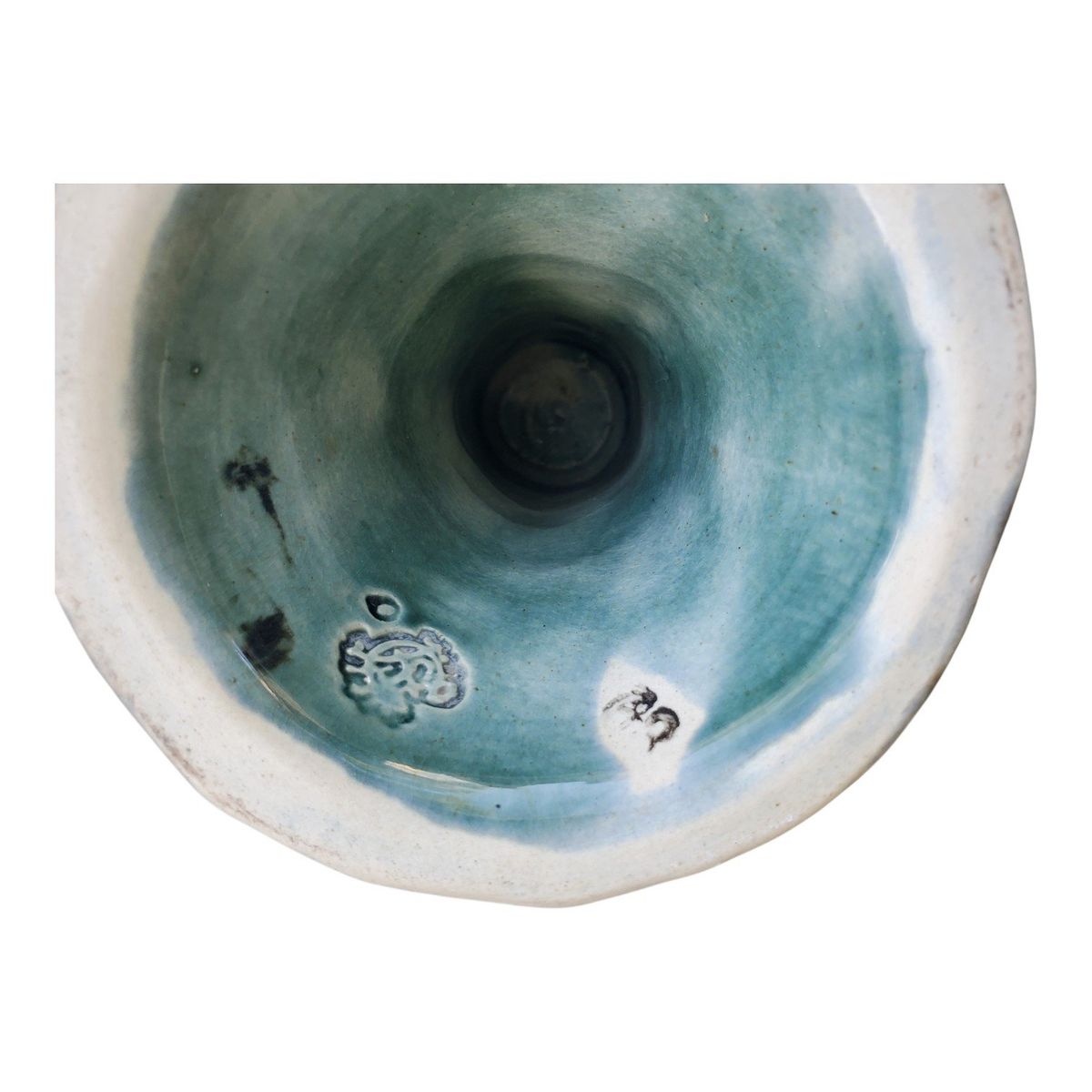 Main image 3