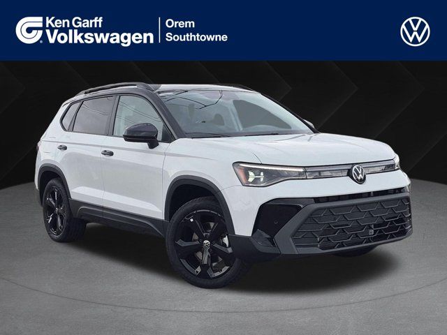 2026 Volkswagen Taos SE Black 4Motion