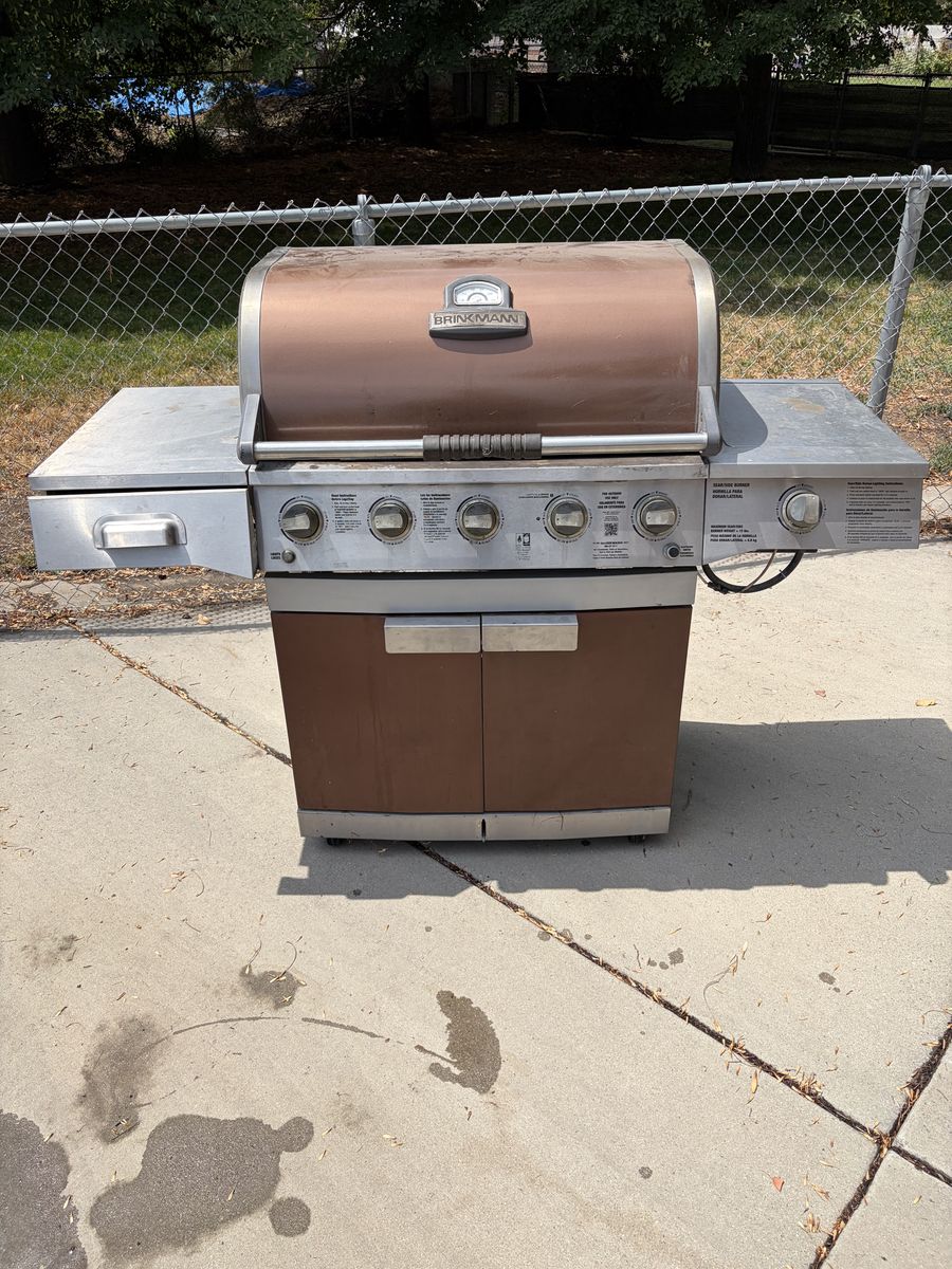 FREE Gas Grill - Must Haul Away (Provo)