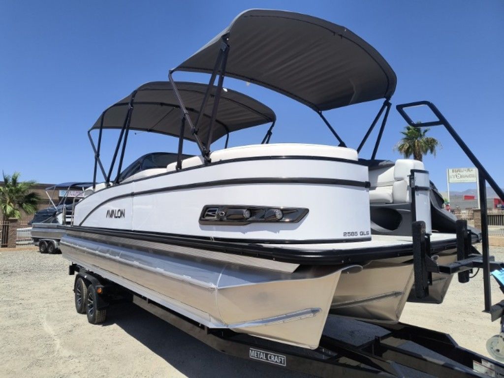 2026 Avalon Catalina Quad Lounger Shift 25 FT