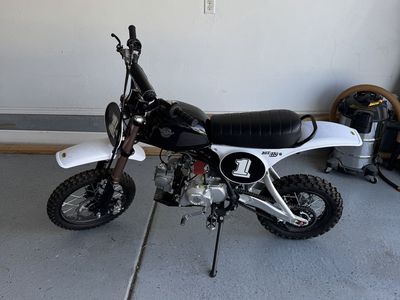 Buscadero Pit Bike 110