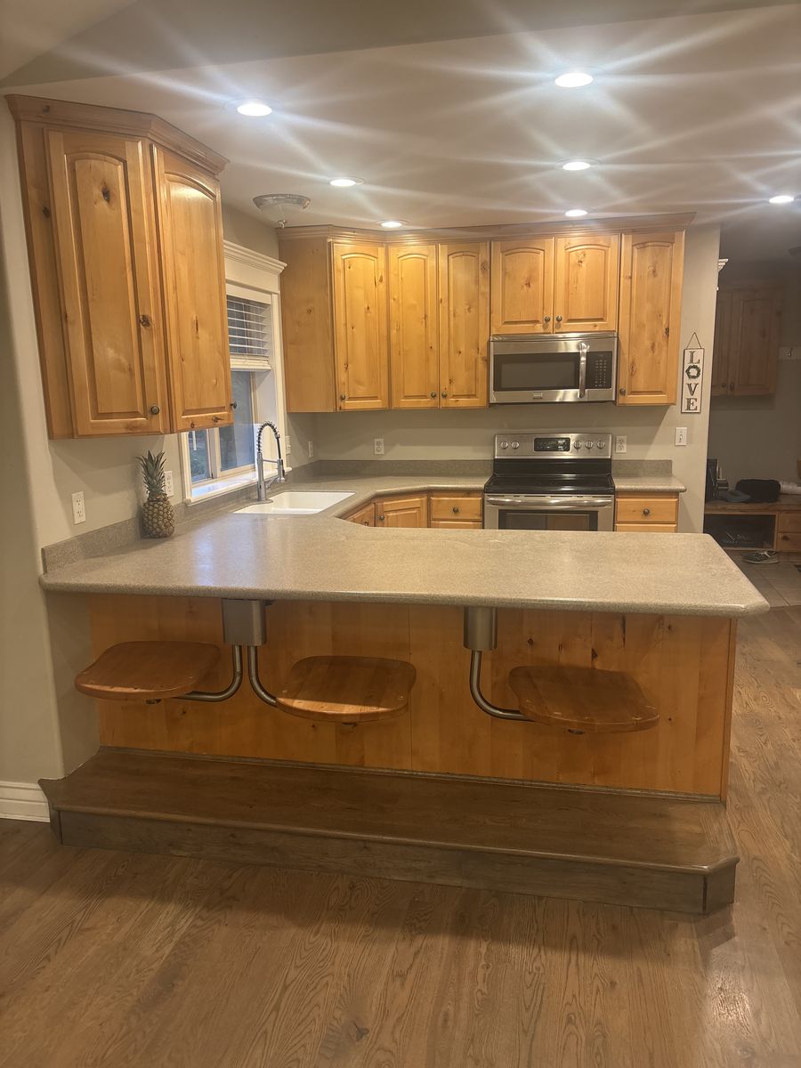 Knotty Alder Cabinets: Full Kitchen, Laundry, Bath + Sinks, Tops & Moldings