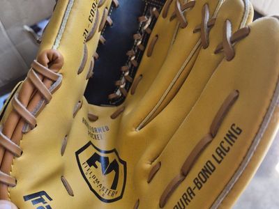 Franklin field master series 12 inch baseball glove