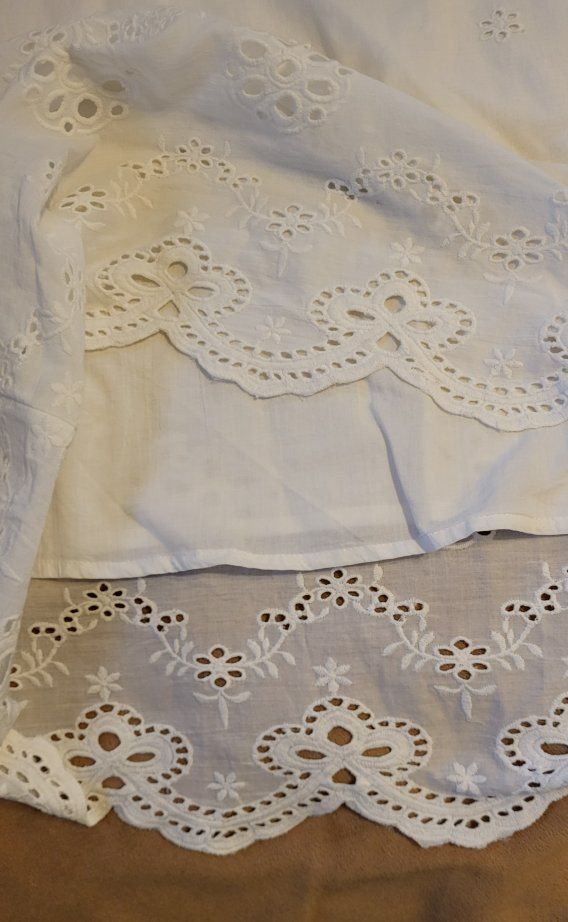 **NEW WOMEN'S EYELET DRESS**