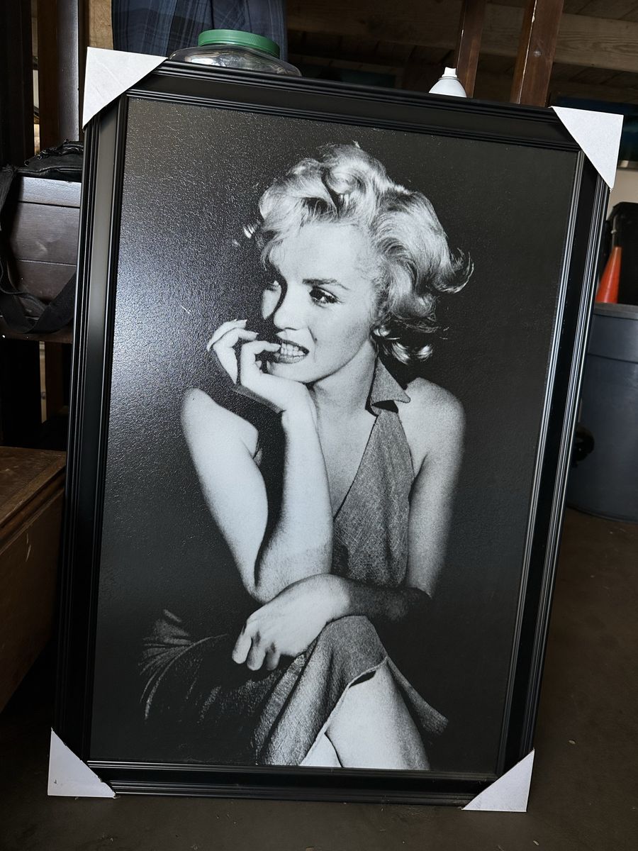 Framed Marilyn Monroe Portrait Artwork 24x36