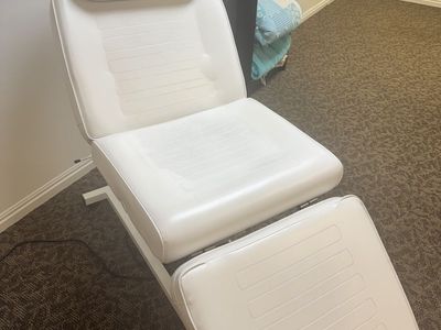 White Electric Aesthetician / Massage / Tatoo Artist Chair | Professional Grade