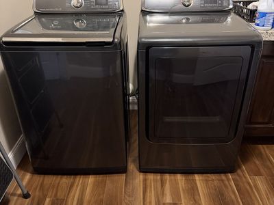 Samsung Washer & Dryer Set (Electric)