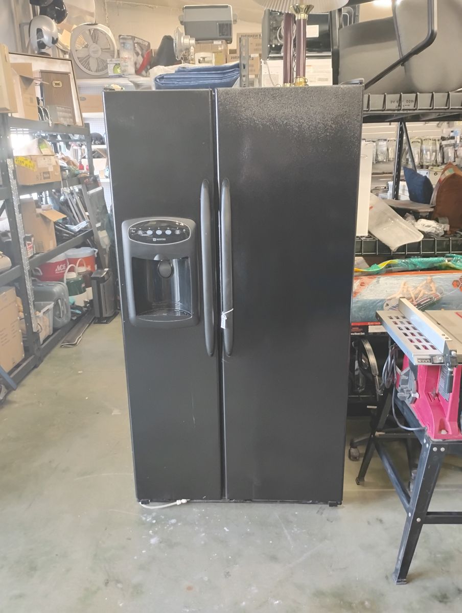 Maytag MSD2652KEB 25.6 cu. ft. capacity Side by Side Refrigerator