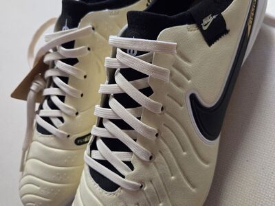 Nike Tiempo 10 Pro FG, Lemonade/ Black, Men's size 9