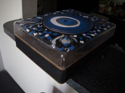 Working Vinyl Turntable with replaceable cartridge