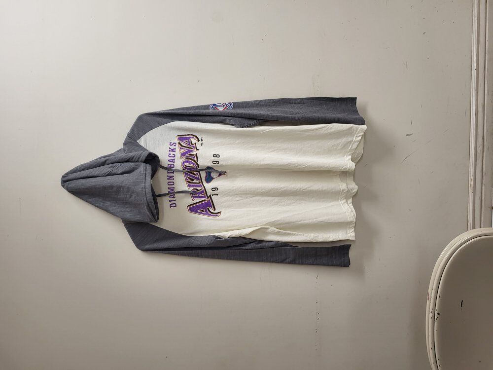 Men's Ex Large MLB long sleeve with hood shirt